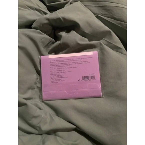 Tatcha beauty papers 40 sheets - Picture 2 of 2